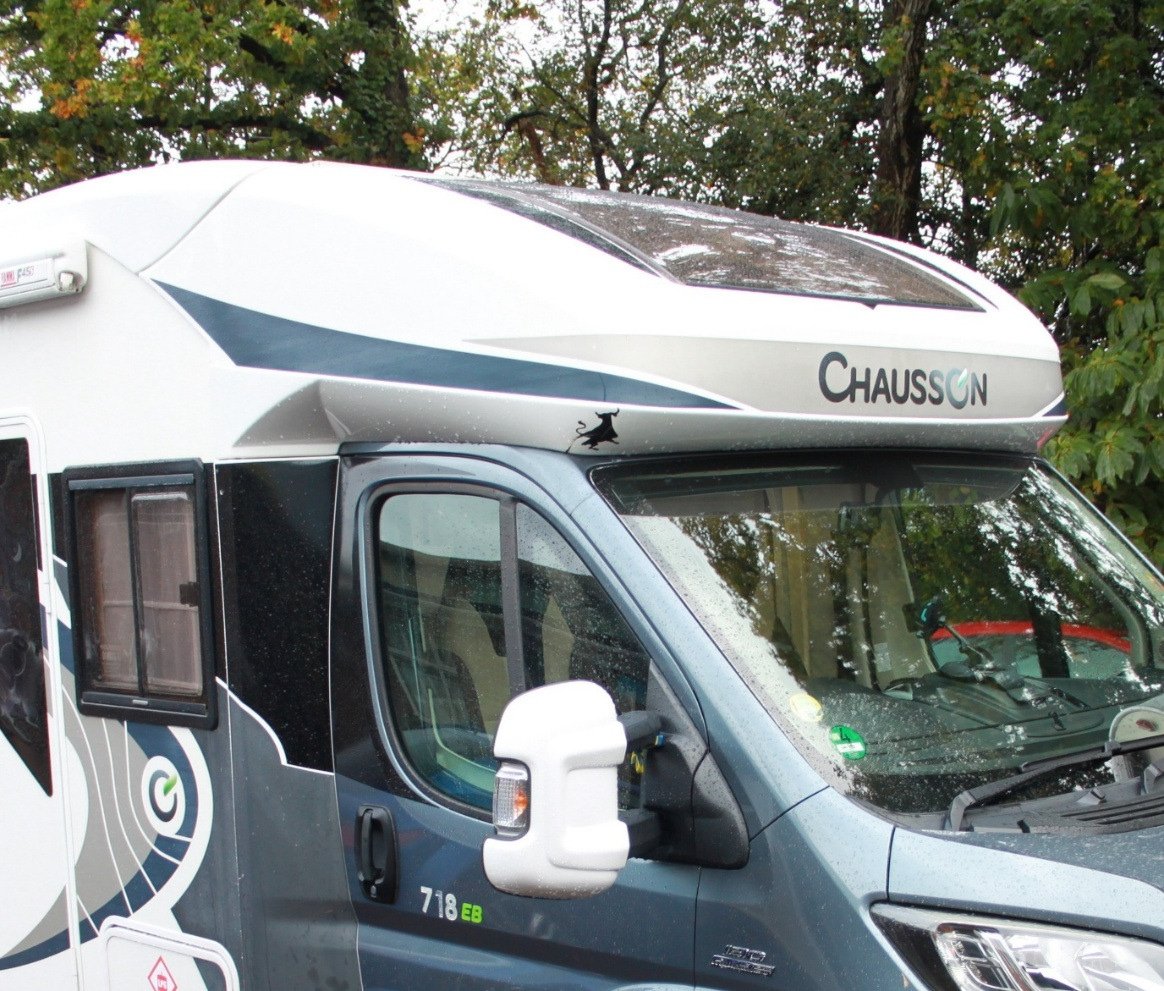 Motorhome over-cab panel with accident damage
